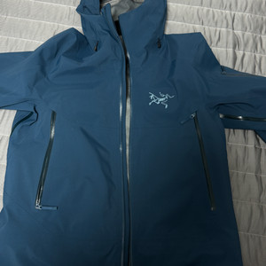 아크테릭스 FW21 세이버AR M사이즈