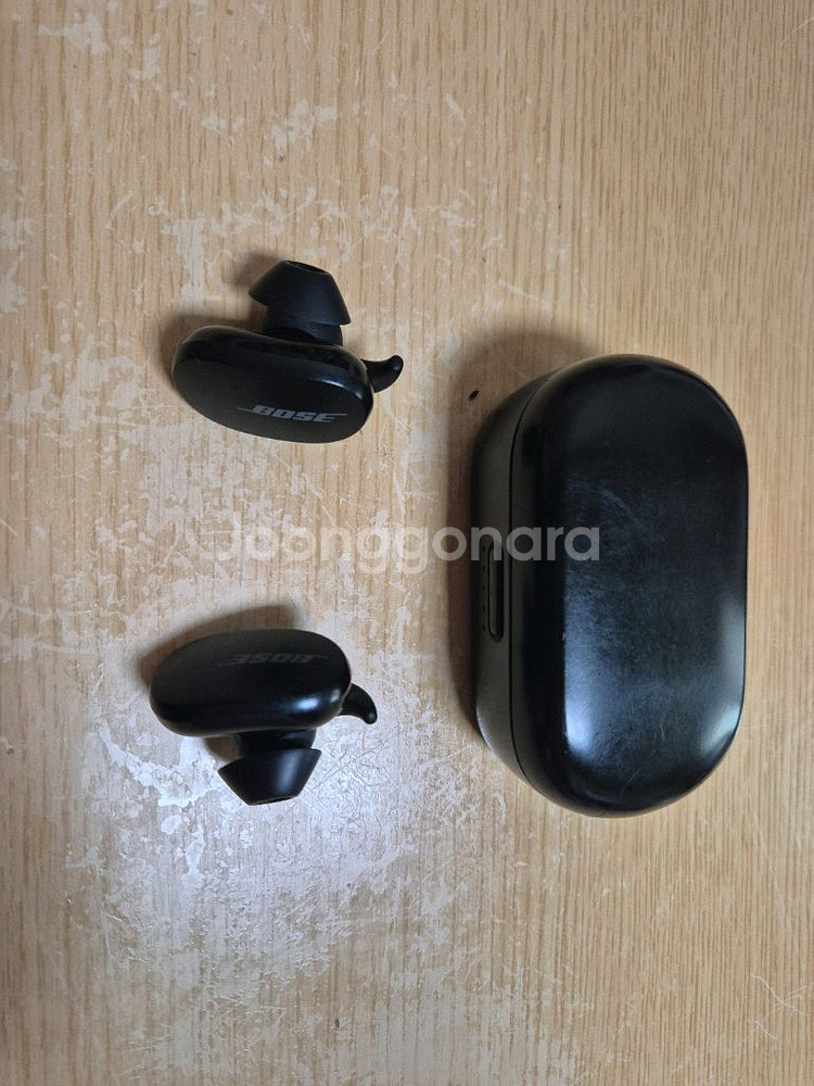 보스 노이즈캔슬링 이어버드 스포츠 무선이어폰 팝니다.--0
