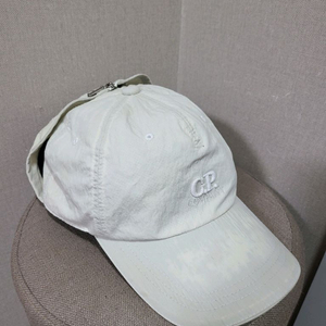 모자(CP컴패니 고글캡)팝니다