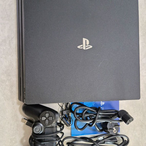 PS4 Pro 1TB 본체 + 컨트롤러