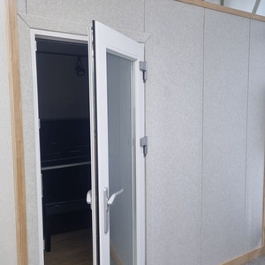 피아노 방음부스 싸게 팝니다 이미지