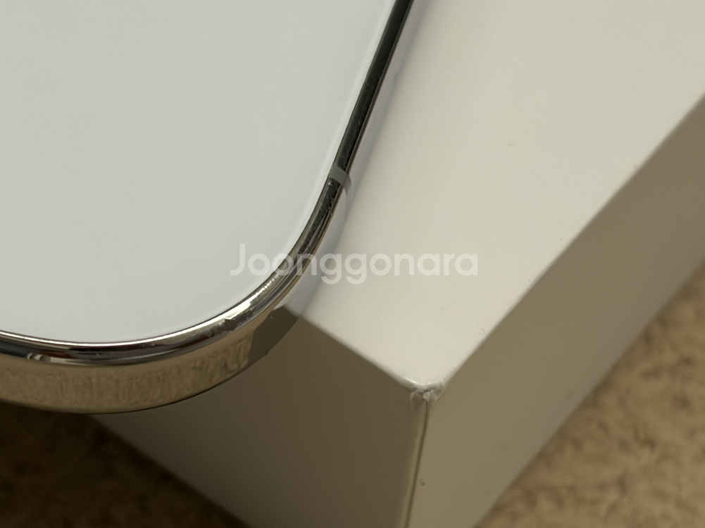 아이폰17에어 자급제 화이트 256 팝니다--1