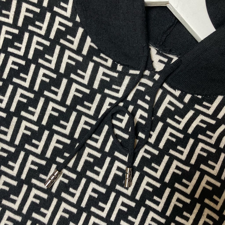 로고플레이 후드 니트 원피스--2