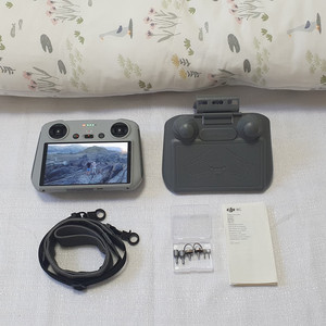 DJI RC 조종기/컨트롤러 판매해요 ^^ (매빅3 에어2S 미니3프로 매빅3클래식 매빅3프로 매빅3시네)