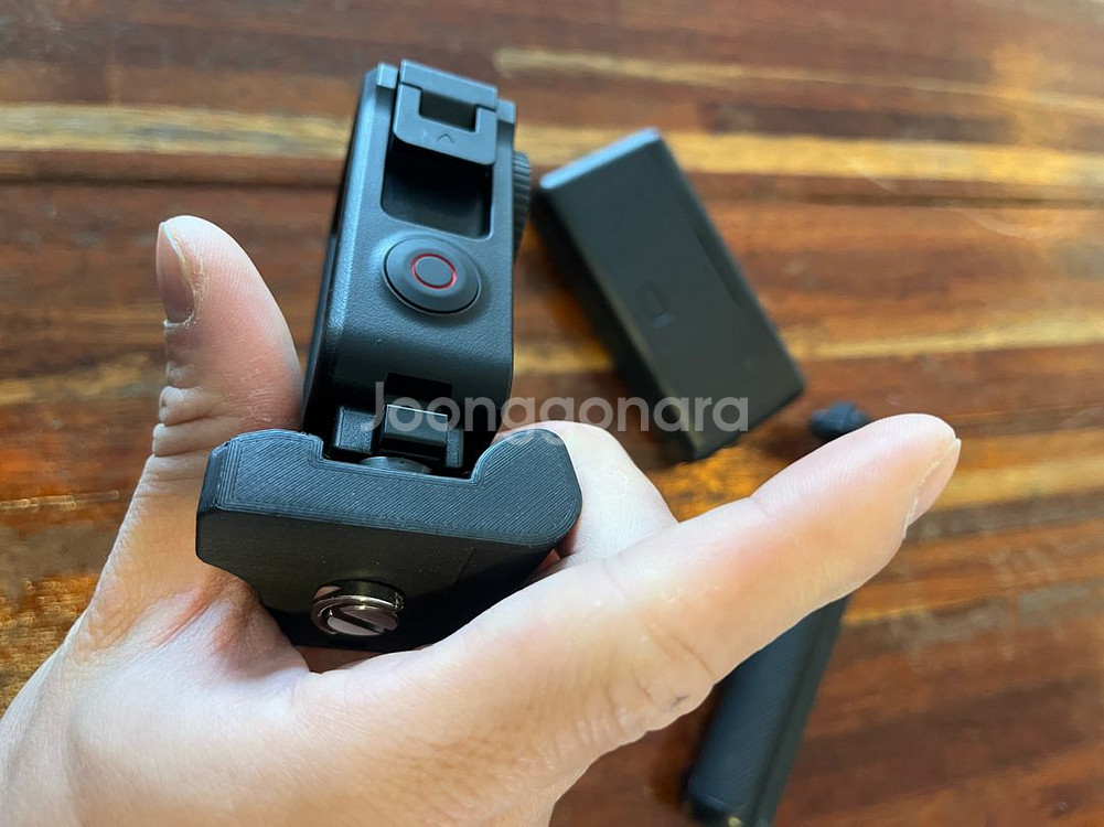 DJI 오즈모 액션 4 어드벤처 콤보--2