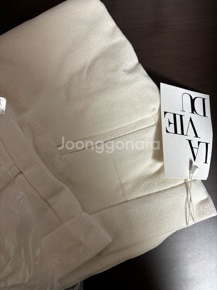 라비두 코듀로이 팬츠 화이트 미듐 새상품--5