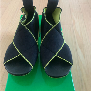 보테가베네타 샌들 37.5