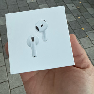 에어팟4 노캔O 미개봉 판매합니다.