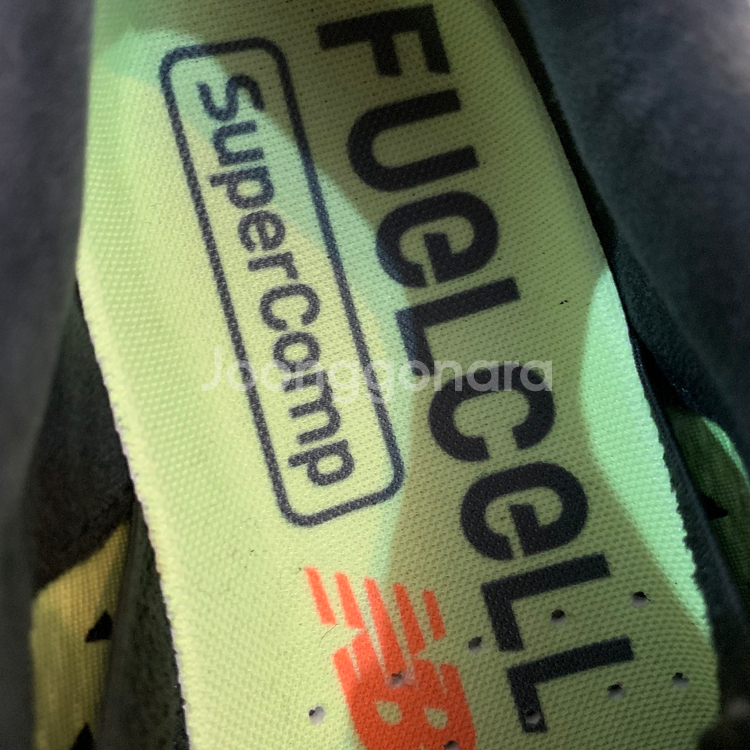 235 뉴발란스 퓨어셀 SC 트레이너 V3 런닝화--8