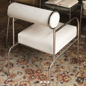 매뉴팩트 레이지체어 바닐라화이트 삽니다.