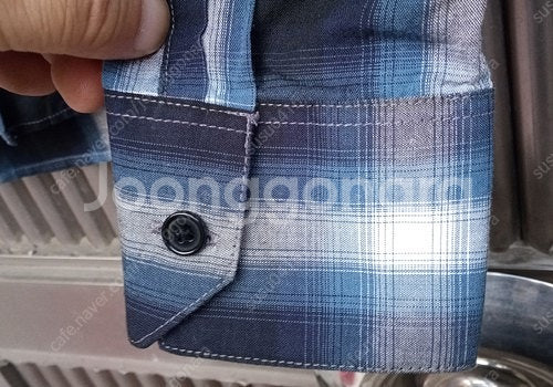 정품 생로랑 체크셔츠 95호/정품 우영미 후드 트렌치코트 95호--2