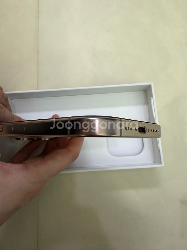 아이폰16프로 512GB 데저트 티타늄 + 애플케어--1