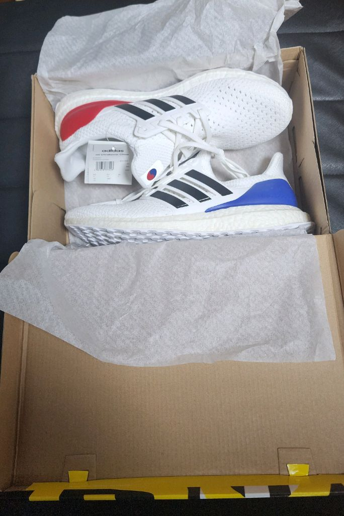 아디다스 울트라부스트 한정판 서울1988 에디션--1