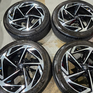 쏘나타dn8 디엣지 18인치 휠타이어 판매합니다