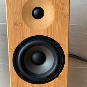 에이원 오디오 오로라A1 북쉘프 액티브 스피커( 원목 스탠드 포함)