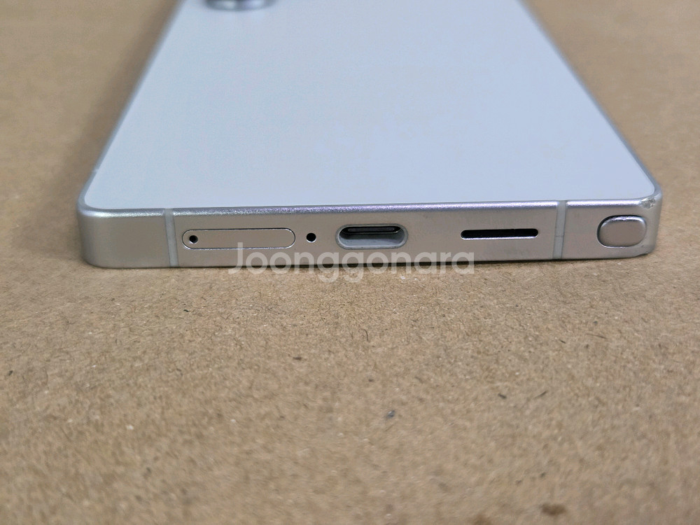 140->120급처! 자급제 갤럭시S25울트라512g--6