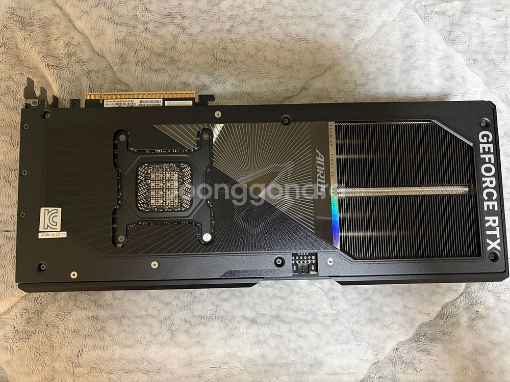 RTX 5090 어로스마스터 그래픽카드--4