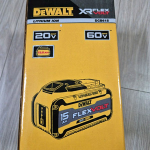 디월트 DCB615 60V 리튬이온 배터리