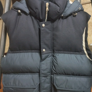 몽클레어 패딩베스트 네이비 2(95~100)