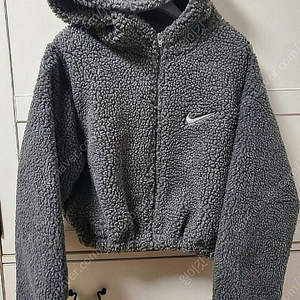 나이키 뽀글이 크롭후드티