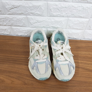 내셔널지오그래픽 운동화 230 (N245USN011 컨투어)