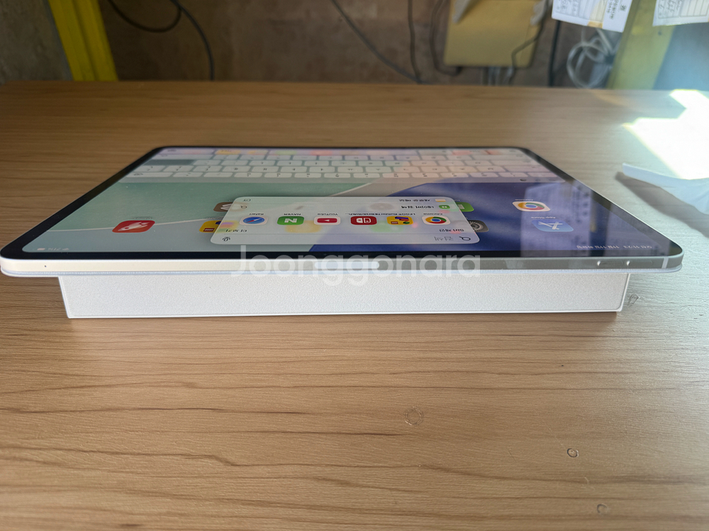 이이패드프로 M5 13 256gb 애케+케이스--4