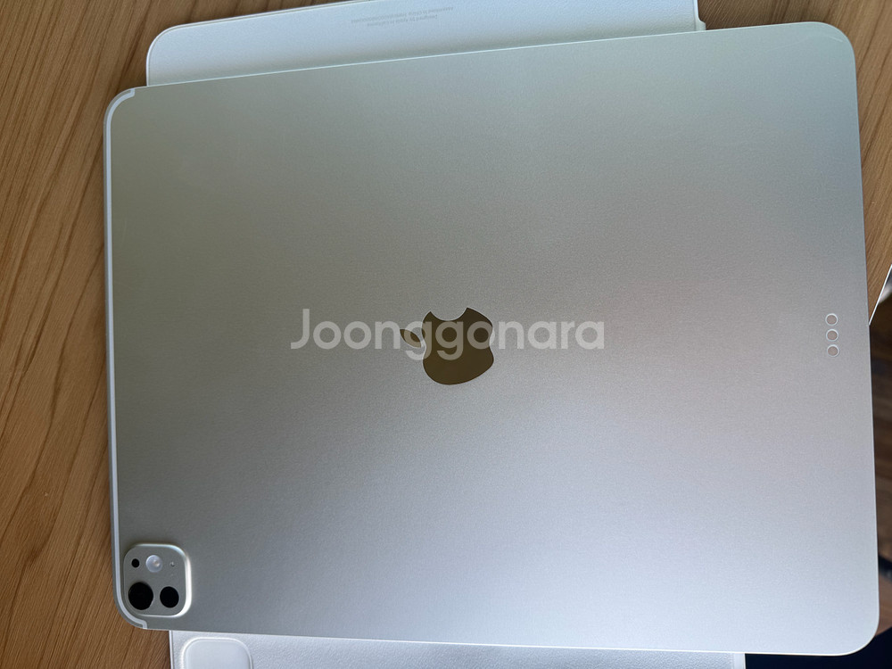 이이패드프로 M5 13 256gb 애케+케이스--5