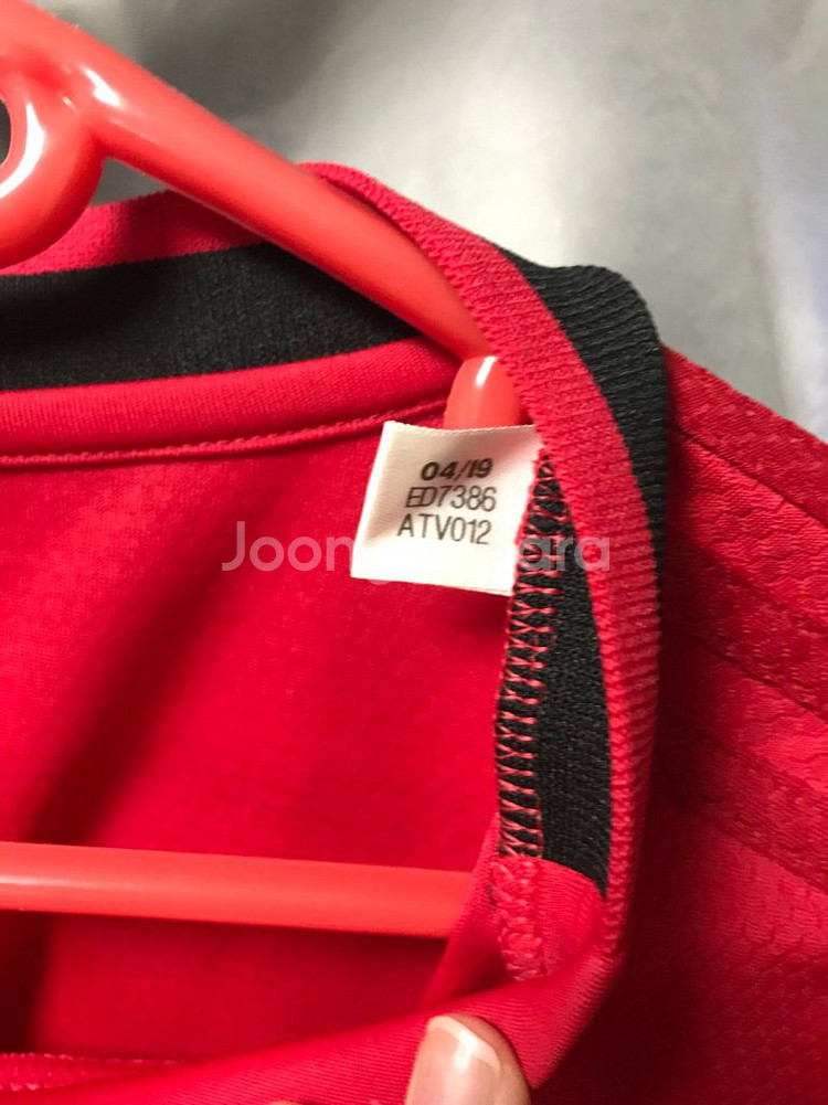 맨체스터 유나이티드(맨유) 19-20 유니폼 팝니다(해외xl) 네고 가능--6