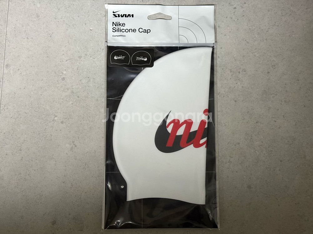 나이키 시그니처 스우시 유니버시티 레드 수모--2