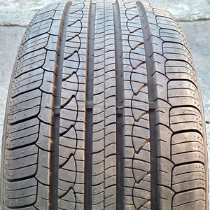 2155017 215 50 17 넥센 AH8 타이어 신품급 팝니다 1개