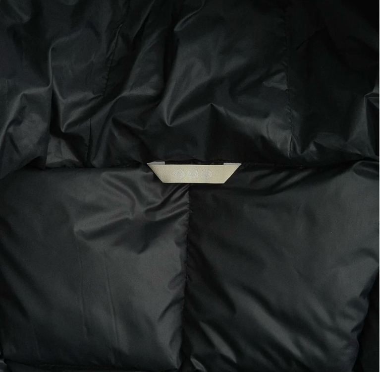 999휴머니티 어드벤처 구스 다운 베스트 (페이디드 네이비) 이미지