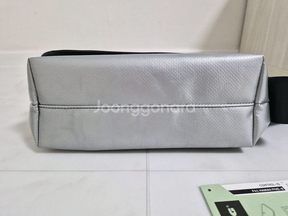 프라이탁 하와이파이브오 올실버--2