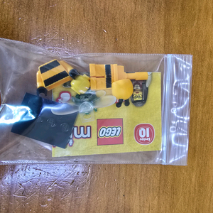 레고 미니피규어 꿀벌알바 판매합니다.