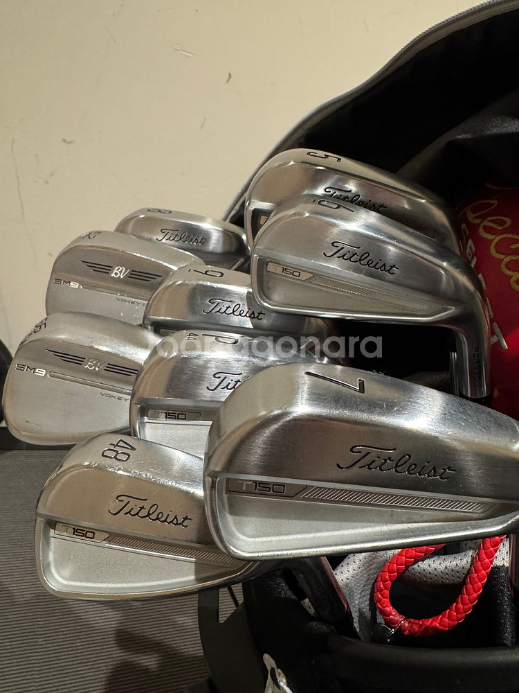 타이틀리스트 t150 5-48(3세대), tsr2 드라이버, 보키 sm9 웨지(52, 56)팝니다--1