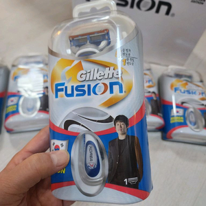 박지성 에디션 질레트 면도기