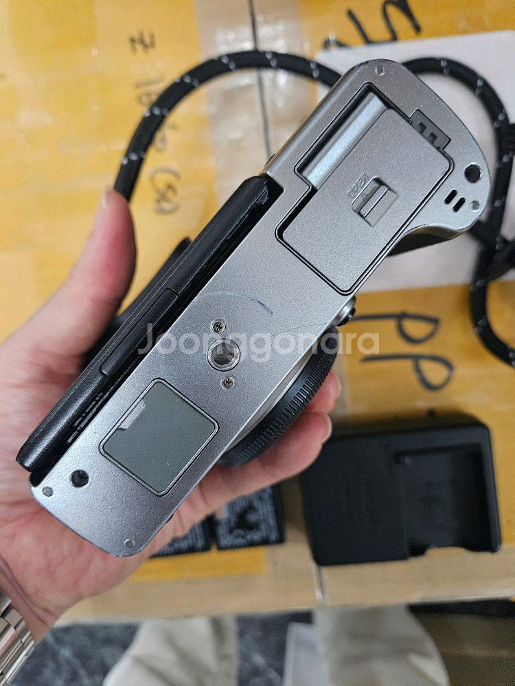 후지필름 X-T3 실버바디--3