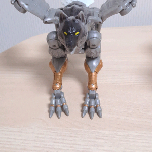 트랜스포머 레거시 실버볼트 판매합니다