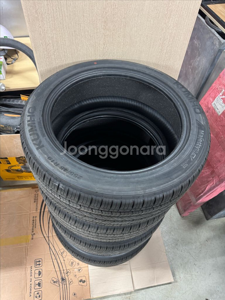 마제스티9 EV TA91 255/45/19 거의 새제품 팝니다--4