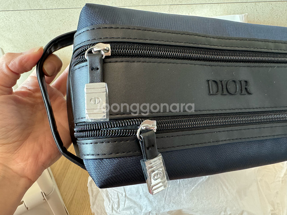 디올 뷰티 파우치--1