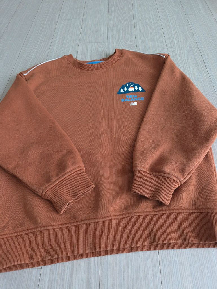 뉴발란스키즈 기모맨투맨티셔츠 140사이즈--3