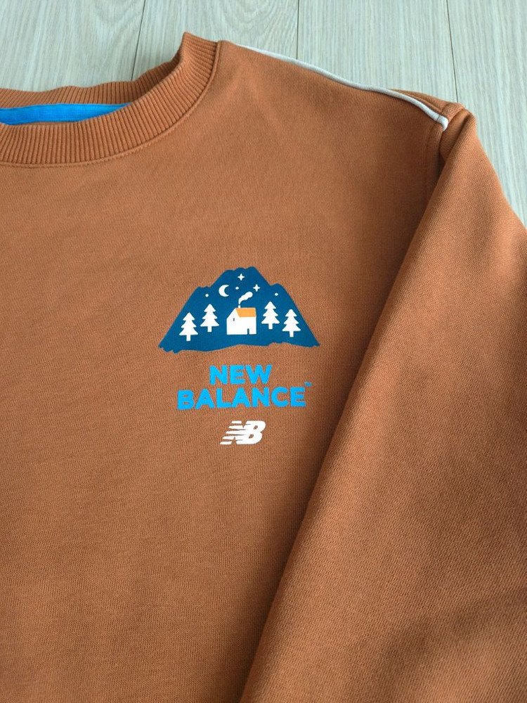 뉴발란스키즈 기모맨투맨티셔츠 140사이즈--1