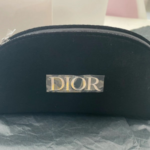 디올 뷰티 벨벳 파우치