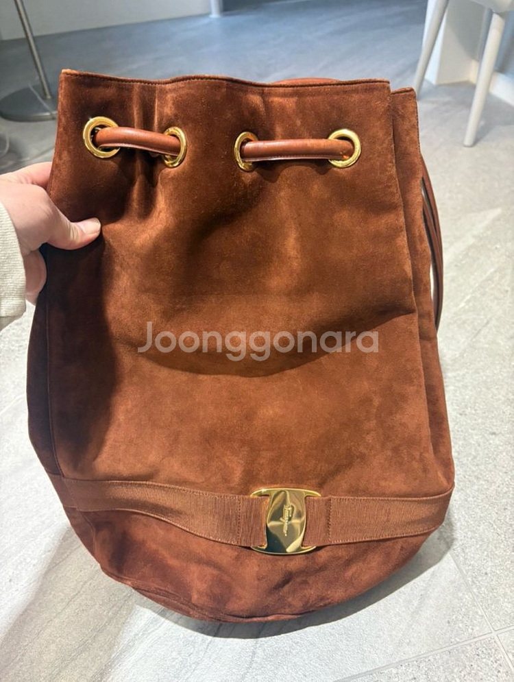 정품 스웨이드 빈티지 페라가모 백팩--3
