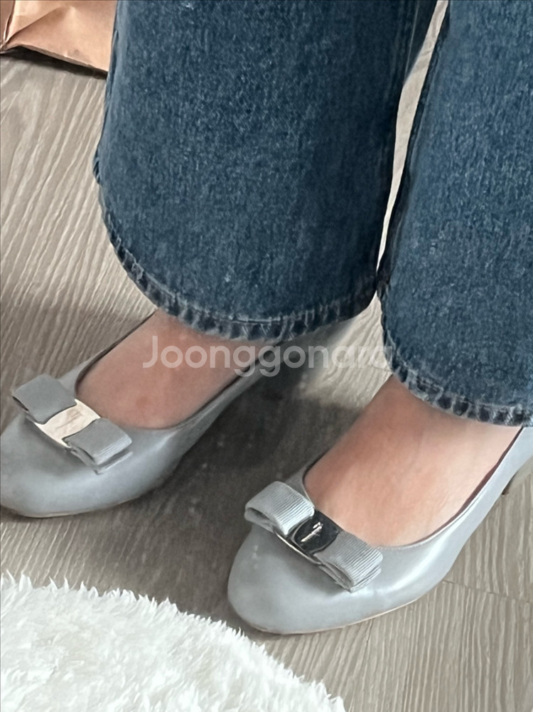 페레가모 바라 여성구두--5