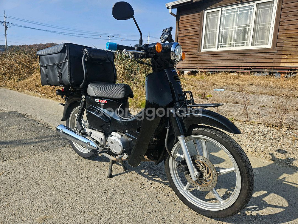 혼다슈퍼커브/23년식/5만키로/130만원/배달블박세팅--2