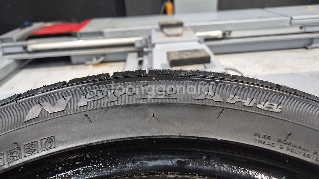 중고 타이어 235 45 18 넥센 엔프리즈 AH8 2354518--6