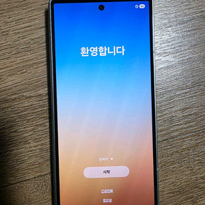 갤럭시 Z 폴드7 256GB 민트색상입니다.자급제 제품입니다 아이폰17프로 맥스 새제품으로 교환도 해요