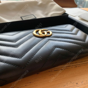 구찌 마몬트 장지갑