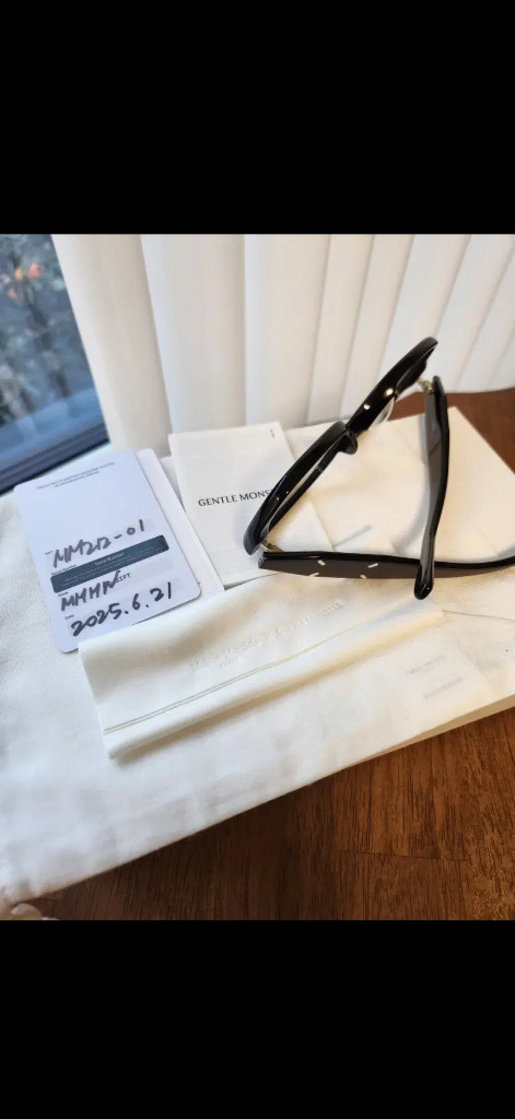 젠틀몬스터 마르지엘라 안경mm212--3