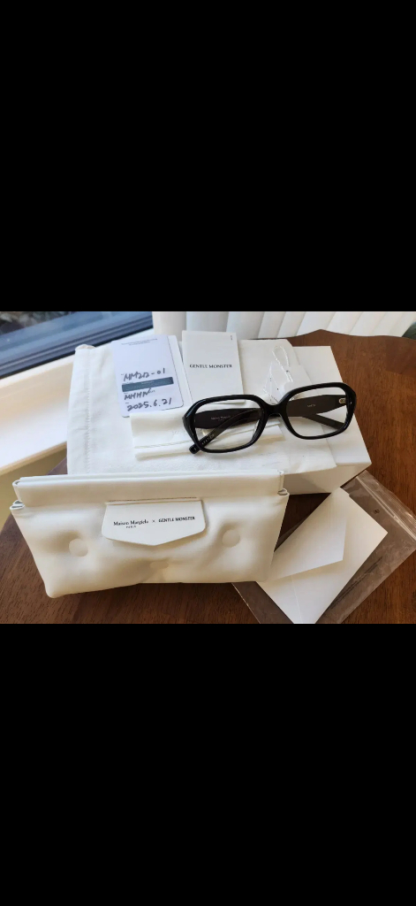 젠틀몬스터 마르지엘라 안경mm212--2